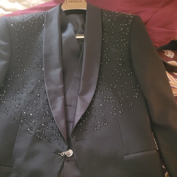 3 piece suit w/ bow tie